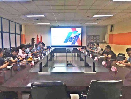 中科院海岸带研究所向导专家一行到九游会J9软件考察